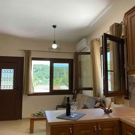 Antonia Holiday home