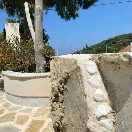 Antonia Holiday home